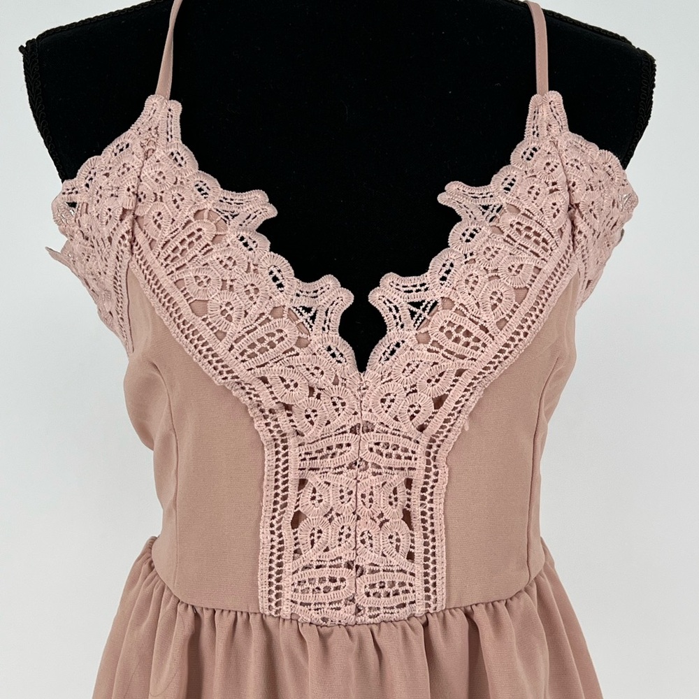 TOBI DUSTY ROSE BACKLESS DRESS WITH ADJUSTABLE STRAPS - Picture 2 of 13